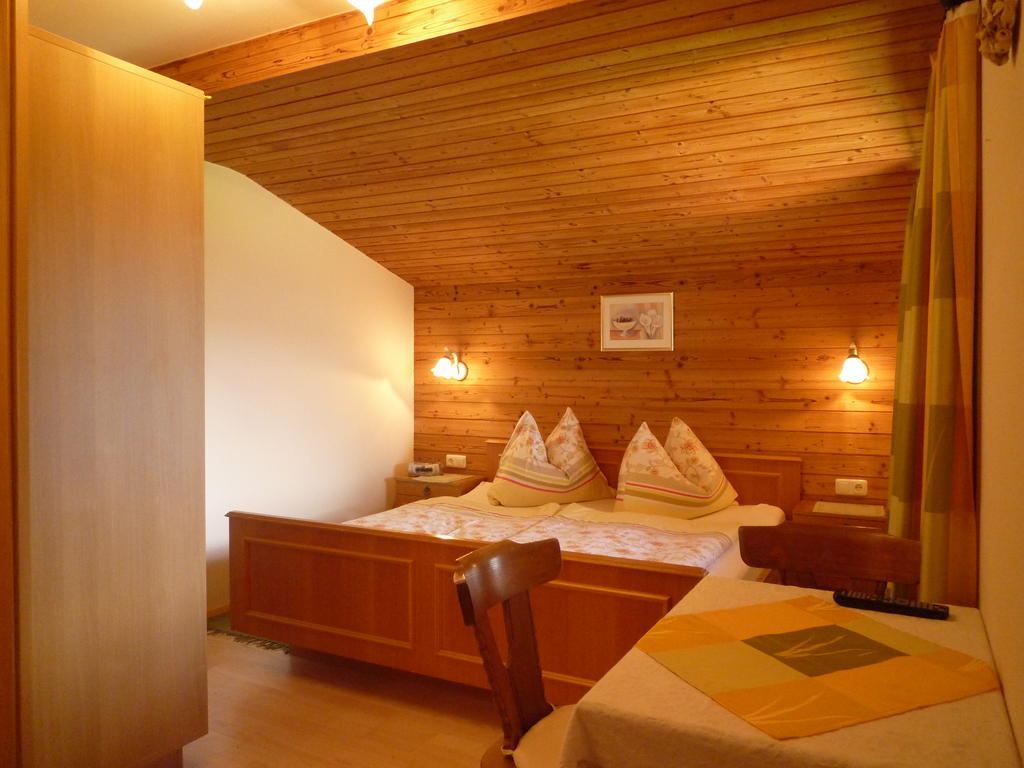 Haus Glanzern Apartment เวสเทนดอร์ฟ ภายนอก รูปภาพ