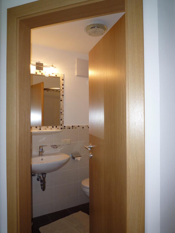 Haus Glanzern Apartment เวสเทนดอร์ฟ ห้อง รูปภาพ