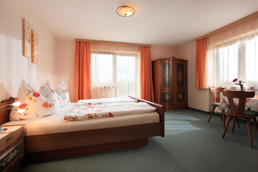 Haus Glanzern Apartment เวสเทนดอร์ฟ ห้อง รูปภาพ